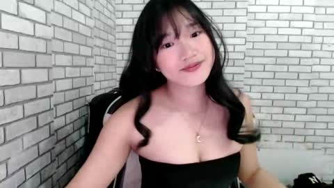 Snapshot of hoelykarina chatting on 04-09-26, 04:45 Karina3 online show from 04-09-26, 04:45