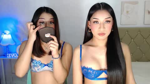 Snapshot of hoelymorri chatting on 12-01-25, 02:11 Hoelymorri online show from 12-01-25, 02:11