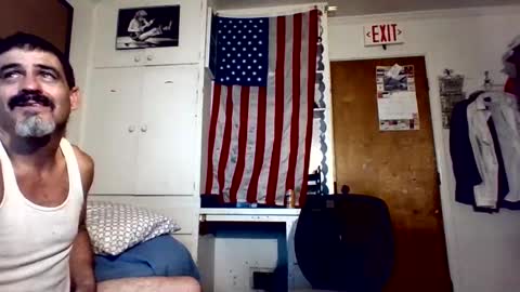 hoglegg99384194 online show from 10-13-25, 06:19