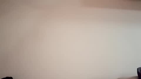 hoioi197777 online show from 10-14-25, 08:04