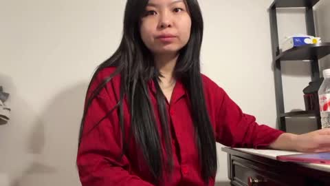 amy online show from 10-18-25, 01:12