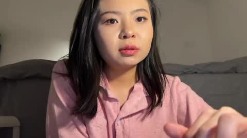 Snapshot of hola_sunflower chatting on 05-01-26, 11:48 amy online show from 05-01-26, 11:48