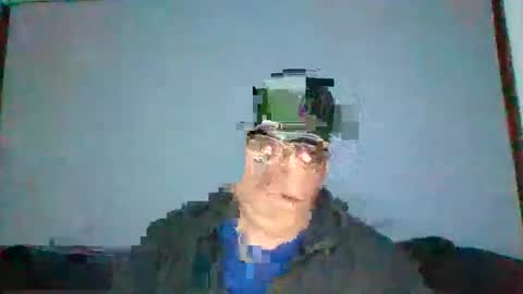 Snapshot of holden_minutz chatting on 06-10-26, 08:02 holden_minutz online show from 06-10-26, 08:02