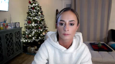 Snapshot of holihurricane chatting on 01-04-25, 03:40 Holi Hurricane online show from 01-04-25, 03:40