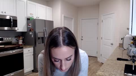 Snapshot of holihurricane chatting on 01-10-25, 02:57 Holi Hurricane online show from 01-10-25, 02:57