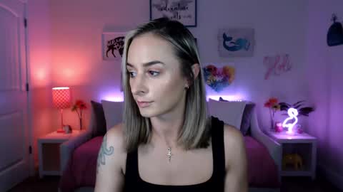 Snapshot of holihurricane chatting on 02-12-25, 04:44 Holi Hurricane online show from 02-12-25, 04:44