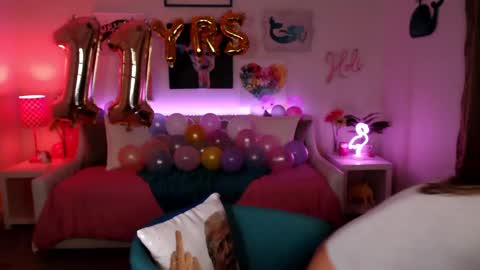 Snapshot of holihurricane chatting on 02-23-25, 05:01 Holi Hurricane online show from 02-23-25, 05:01