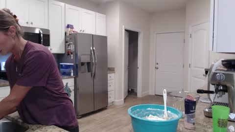 Snapshot of holihurricane chatting on 09-18-25, 02:57 Holi Hurricane online show from 09-18-25, 02:57