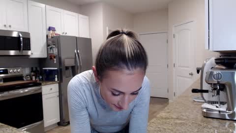 Snapshot of holihurricane chatting on 09-23-25, 03:53 Holi Hurricane online show from 09-23-25, 03:53