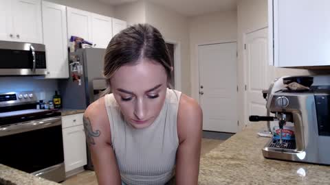 Snapshot of holihurricane chatting on 10-03-25, 03:03 Holi Hurricane online show from 10-03-25, 03:03