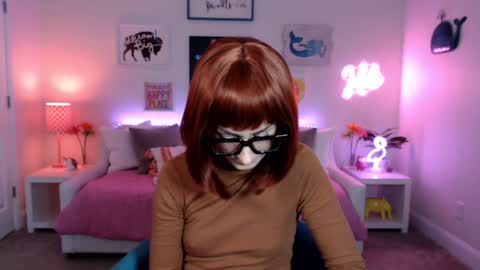 Snapshot of holihurricane chatting on 10-18-25, 03:31 Holi Hurricane online show from 10-18-25, 03:31