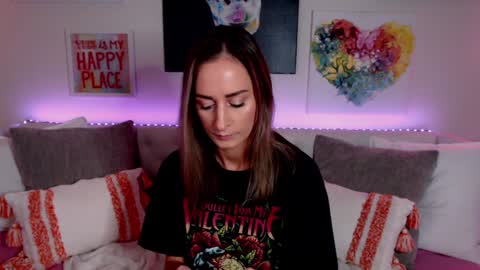 Snapshot of holihurricane chatting on 10-27-25, 02:37 Holi Hurricane online show from 10-27-25, 02:37