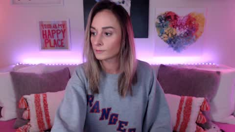 Snapshot of holihurricane chatting on 11-13-25, 04:11 Holi Hurricane online show from 11-13-25, 04:11