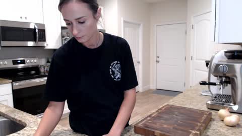 Snapshot of holihurricane chatting on 11-14-25, 04:00 Holi Hurricane online show from 11-14-25, 04:00