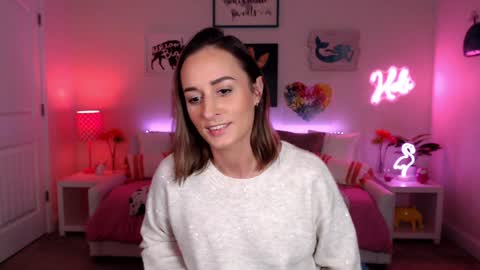 Snapshot of holihurricane chatting on 12-16-25, 04:06 Holi Hurricane online show from 12-16-25, 04:06