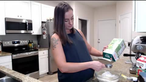 Holi Hurricane online show from 04-24-26, 03:09