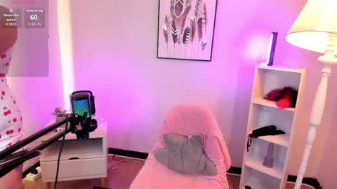 Hollie online show from 04-24-26, 12:18