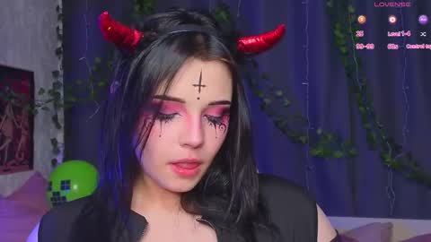 Lux online show from 09-30-25, 06:35