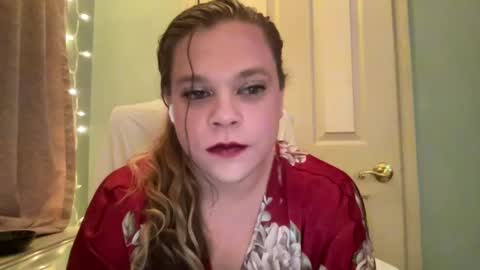 Hollys Drive threw Side Of CB. online show from 12-14-24, 06:46