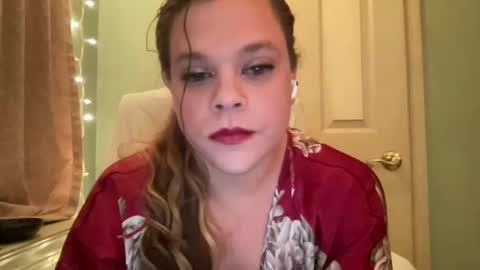 Hollys Drive threw Side Of CB. online show from 12-14-24, 09:51