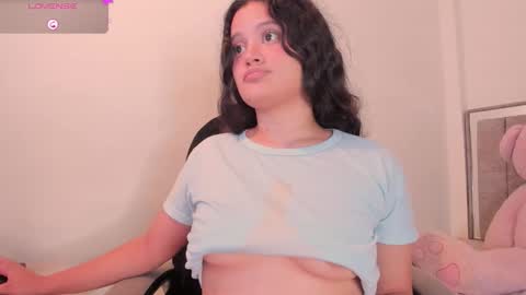 Snapshot of holly_16 chatting on 02-22-26, 10:08 holly_16 online show from 02-22-26, 10:08