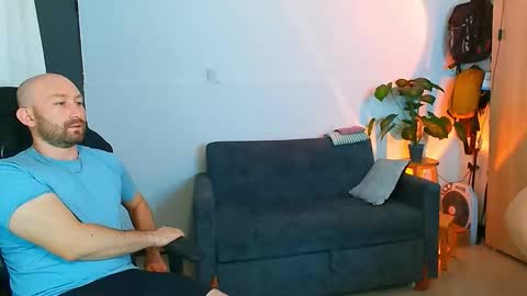 Holly and Honey online show from 03-27-26, 10:31