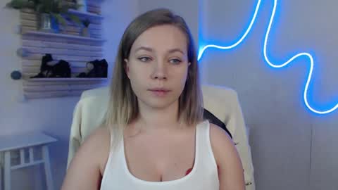 Holly online show from 03-12-25, 12:20