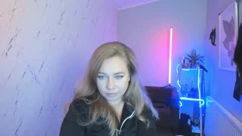 Holly online show from 10-16-25, 06:53