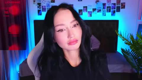 holly_berryy_ online show from 10-03-25, 01:46