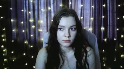 Lana online show from 11-23-25, 12:38