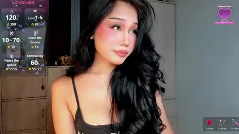 Snapshot of holly_preciousxx chatting on 06-28-26, 08:48 Hi Im Precious online show from 06-28-26, 08:48