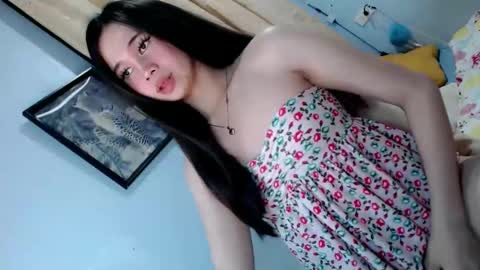 Snapshot of holly_sasa chatting on 12-03-25, 05:26 Sasa online show from 12-03-25, 05:26