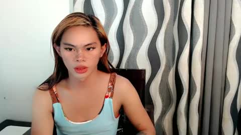 Snapshot of holly_sugar20 chatting on 12-07-24, 06:21 Mika Duhay Velat online show from 12-07-24, 06:21