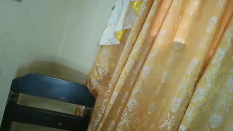 Snapshot of holly_sugar20 chatting on 01-15-26, 01:10 Mika Duhay Velat online show from 01-15-26, 01:10