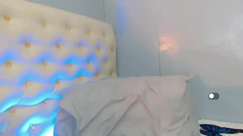 Apple online show from 02-18-25, 08:16