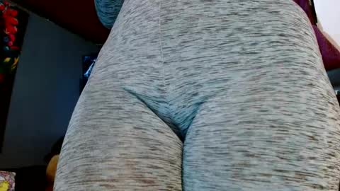 holly_thomsonx69 online show from 01-29-25, 08:35