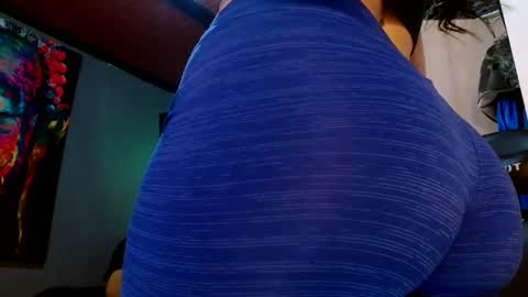 holly_thomsonx69 online show from 02-28-25, 11:34