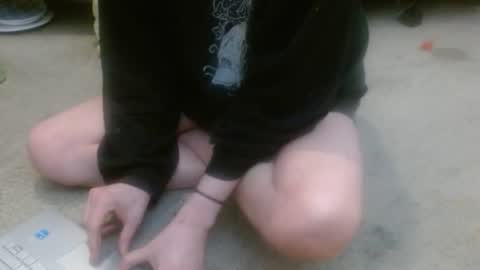 Holly Hawkes online show from 06-08-26, 02:01