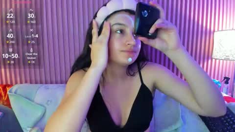 Holly online show from 10-10-25, 11:31