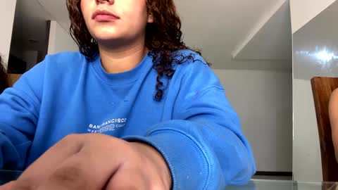 Snapshot of hollykoff chatting on 01-11-25, 02:41 space online show from 01-11-25, 02:41