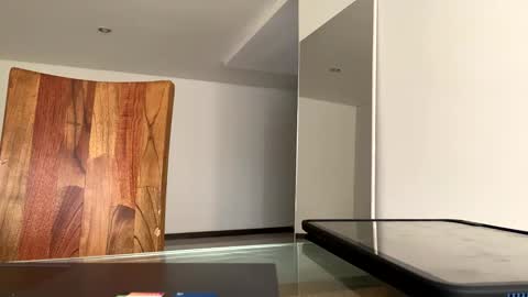 Snapshot of hollykoff chatting on 01-24-25, 06:35 space online show from 01-24-25, 06:35