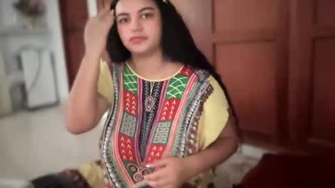 Snapshot of hollykoff chatting on 02-11-25, 03:18 space online show from 02-11-25, 03:18