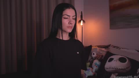 Holly Linder online show from 10-15-25, 02:22