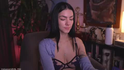 Holly Linder online show from 06-14-26, 02:24