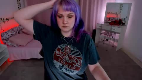 Snapshot of hollymally chatting on 06-02-26, 06:54 Stella Sunny online show from 06-02-26, 06:54
