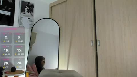  holly princess mermaid  online show from 06-20-26, 01:52