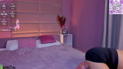 Holly online show from 12-16-25, 01:32