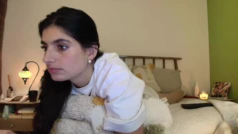 hollyshit_ online show from 04-21-26, 02:51