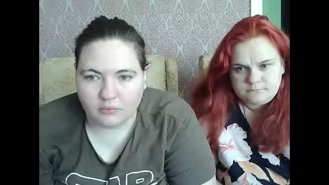 HollyXEva online show from 05-08-26, 09:03