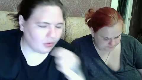 HollyXEva online show from 05-26-26, 06:59